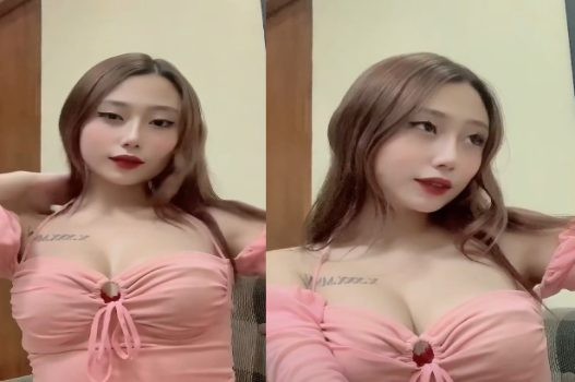 Hẹn hò lén lút gần cửa phòng với bạn thân người yêu
